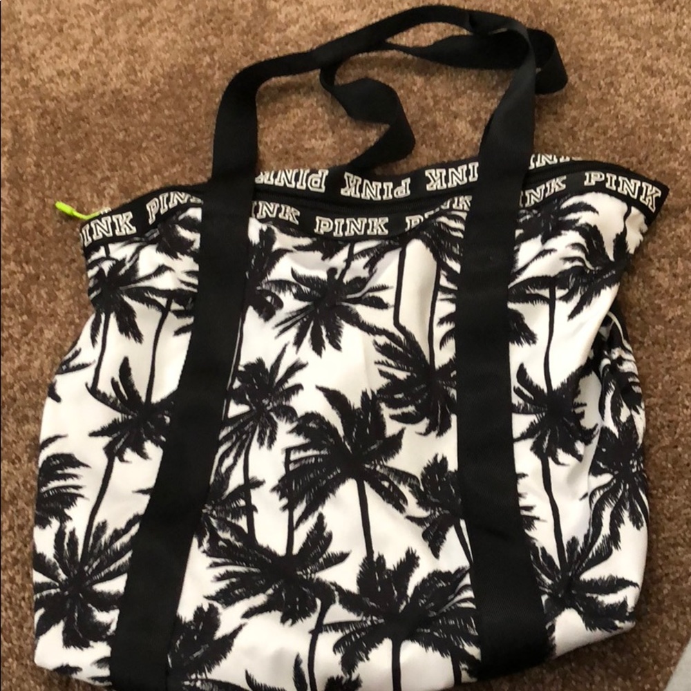 PINK VS 🌴 bag